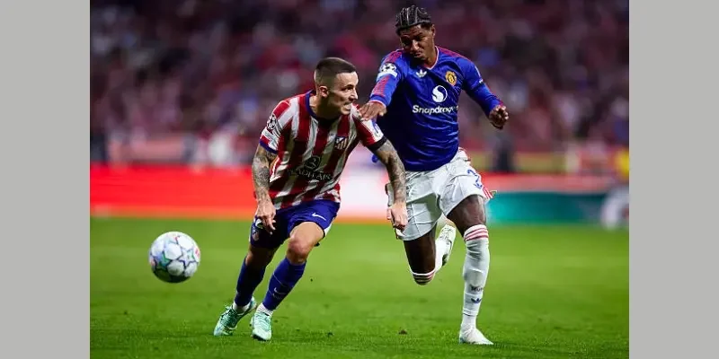 Manchester United trong trận thua Atletico Madrid tại C1