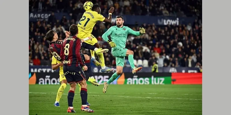 Thủ thành Mathew Ryan của Levante đang chơi rất hay